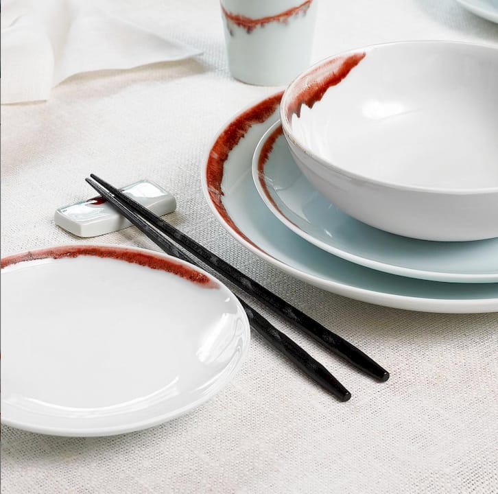 Dining Table Centerpiece: Handcrafted Porcelain Picks