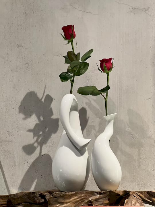 The Best Vase for Roses: Top Picks and Sizing Guide