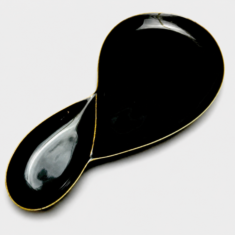 Black Glaze Figure 8 Plate