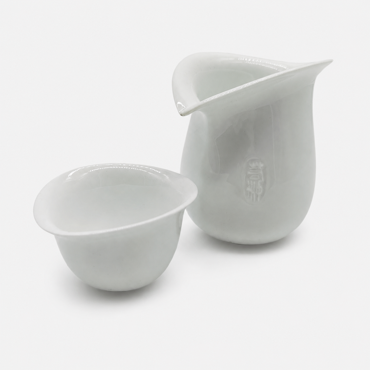 Great Fullness Seems Empty Tea Pitcher Set