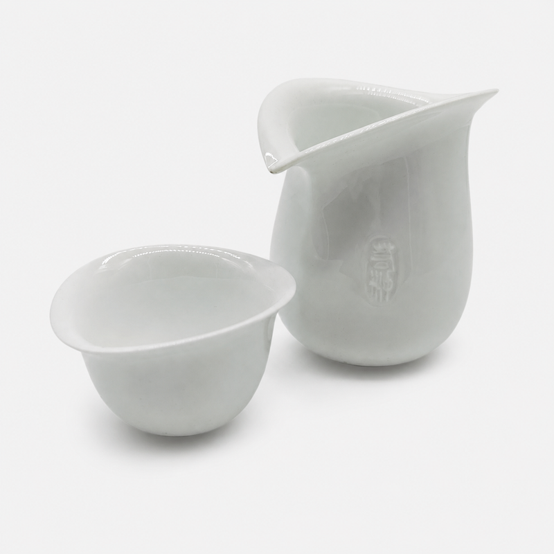 Great Fullness Seems Empty Tea Pitcher Set