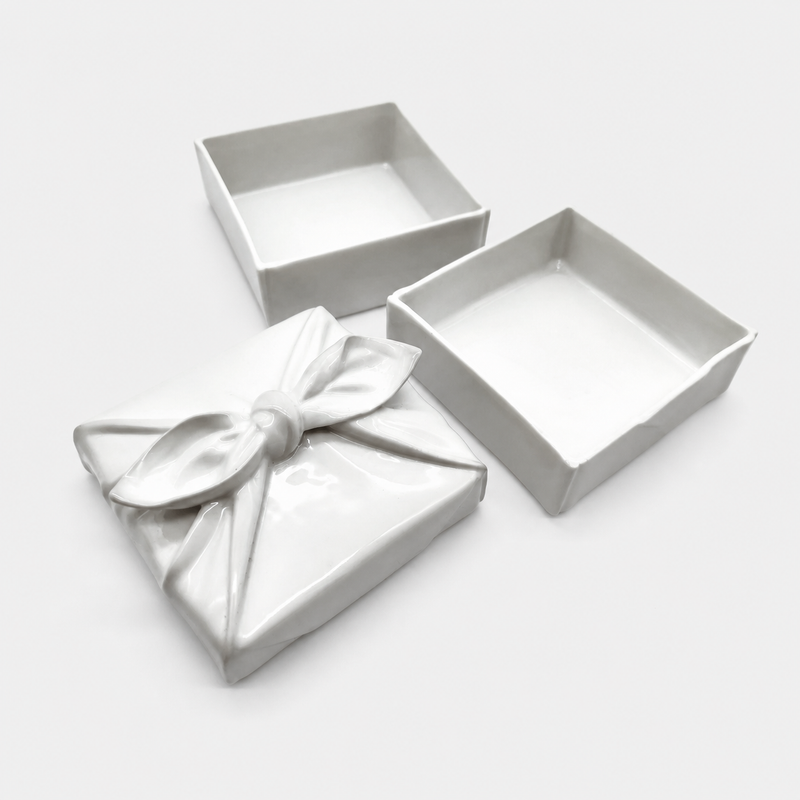 Green White Clothed Wrapped Lunch Box