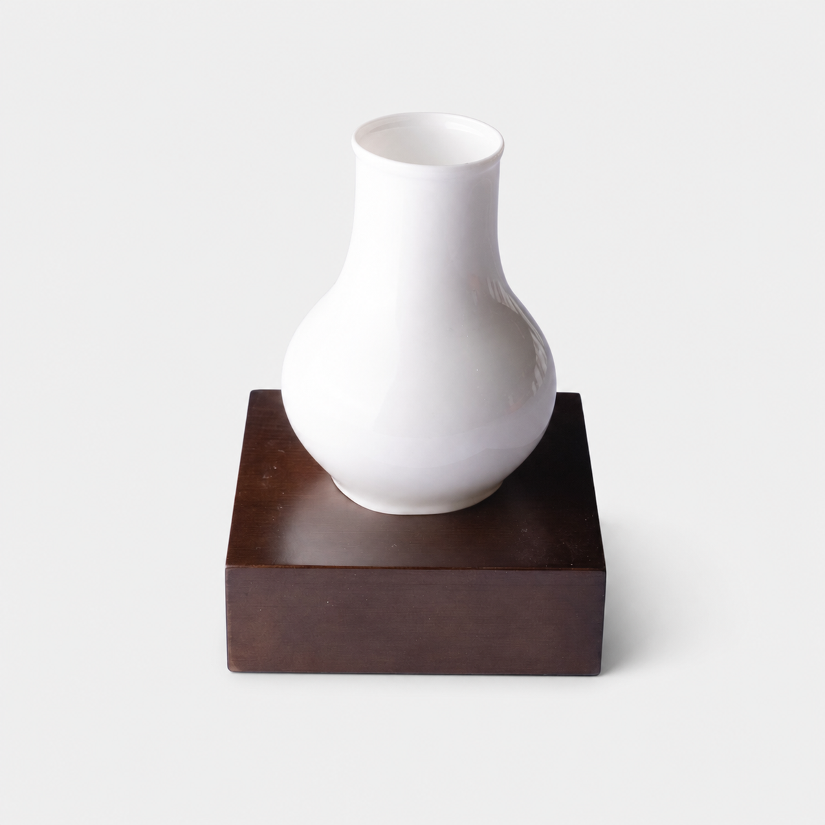 In The Wind Tealight Holder – Lantern Show Series