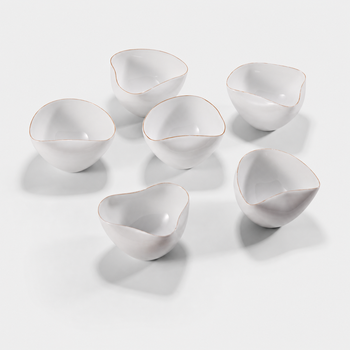 White Glaze Golden Rim Arbitrarily Shaped Tea Cup Set